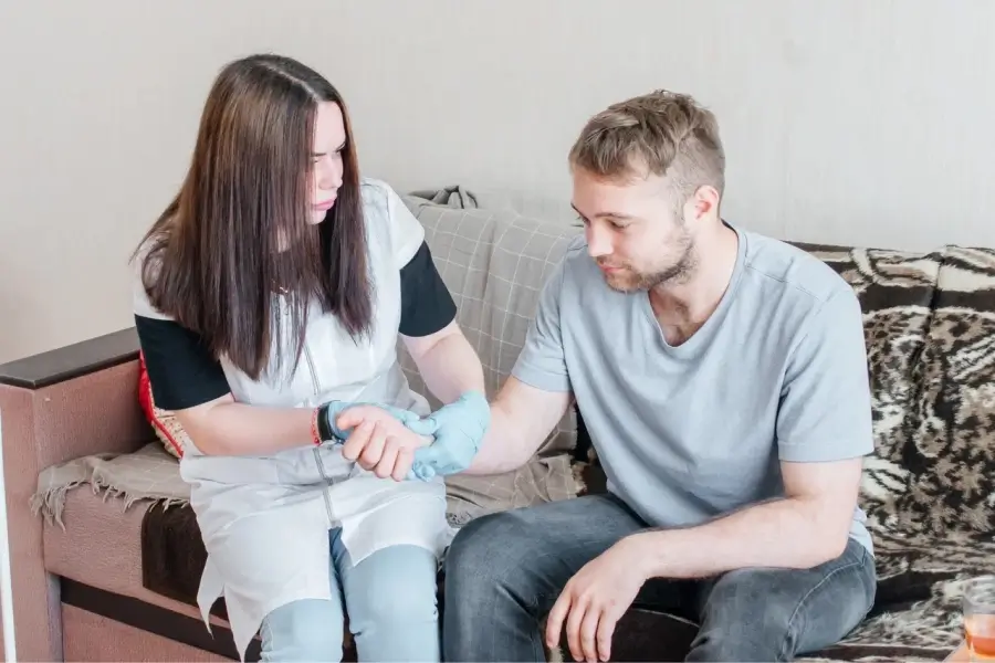 Нарколог на дом в Яровом: быстро, недорого